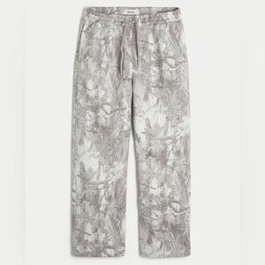 Hollister Camo Baggy Sweatpants